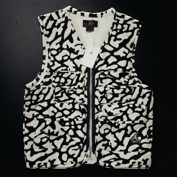 Jordan Other - Nike Air Jordan Heritage Flight Vest  Elephant Cement  White Small